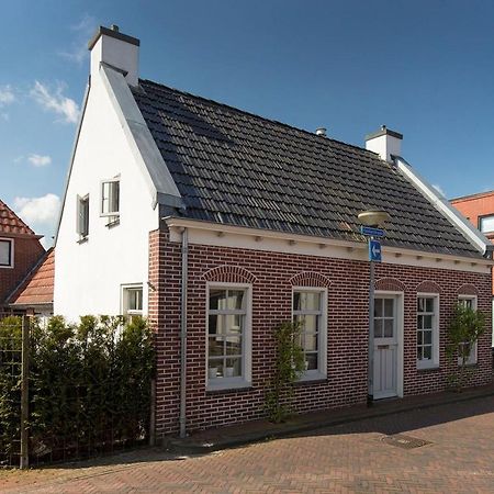 Karakteristiek Huis In Centrum Winsum Met Nieuwe Badkamer Esterno foto