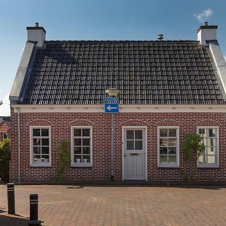 Karakteristiek Huis In Centrum Winsum Met Nieuwe Badkamer Esterno foto