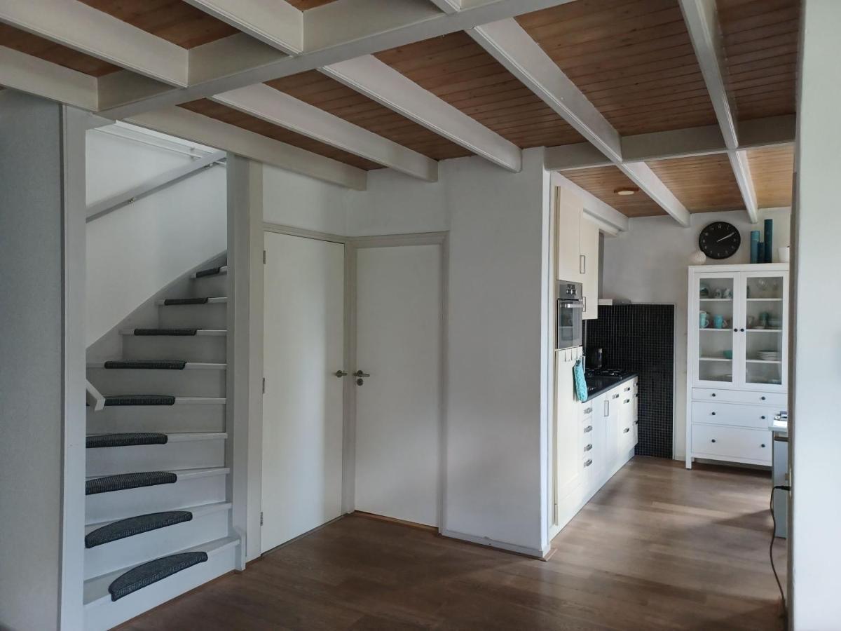 Karakteristiek Huis In Centrum Winsum Met Nieuwe Badkamer Esterno foto