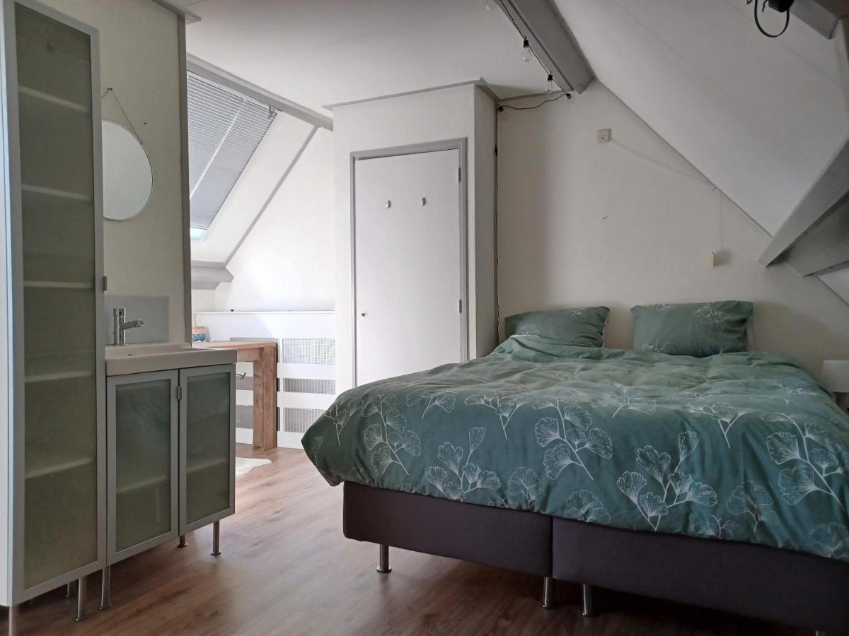 Karakteristiek Huis In Centrum Winsum Met Nieuwe Badkamer Esterno foto